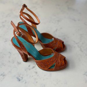 Re-Mix Vintage Style Platform Heels